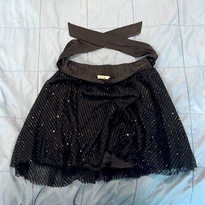 Girls twirly sequin skirt. Size M (10) EUC.